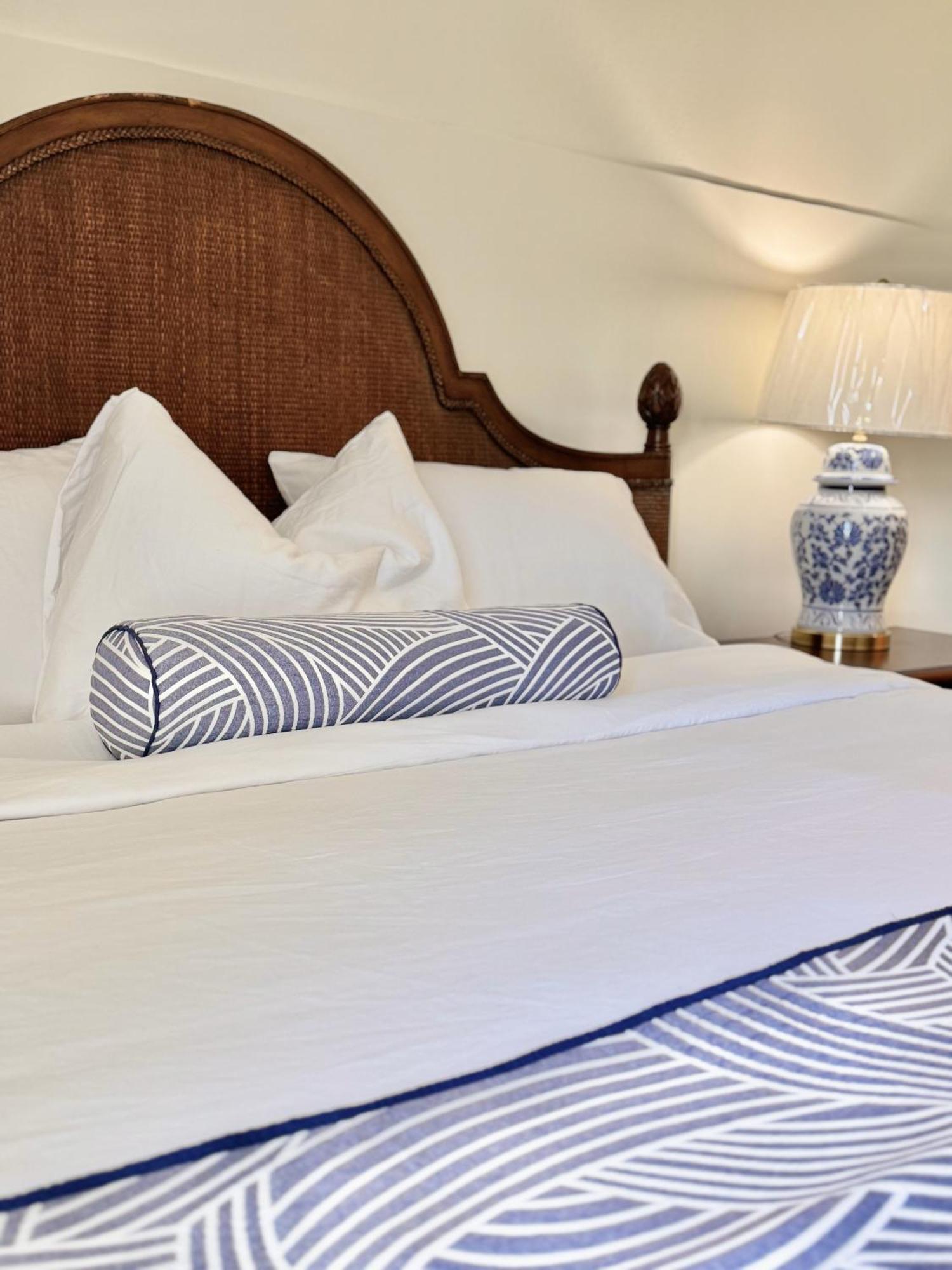 Grand Turk Inn Экстерьер фото